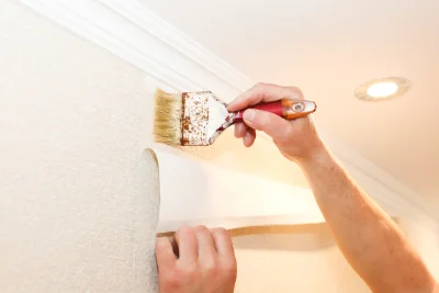 Pose de papier peint à Notre-Dame-du-Pré — revêtements muraux et toiles de verre